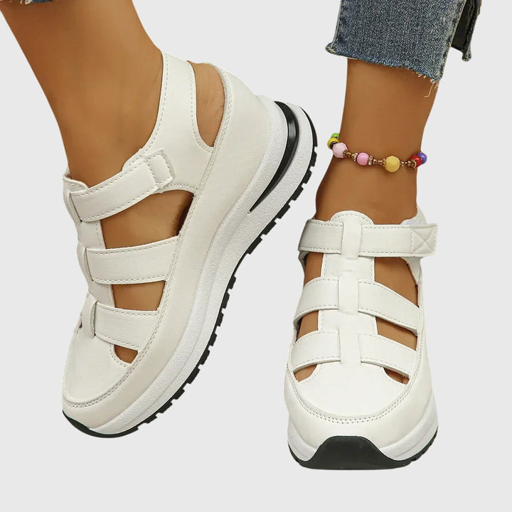 LUNA – ORTHOPEDIC SANDALS